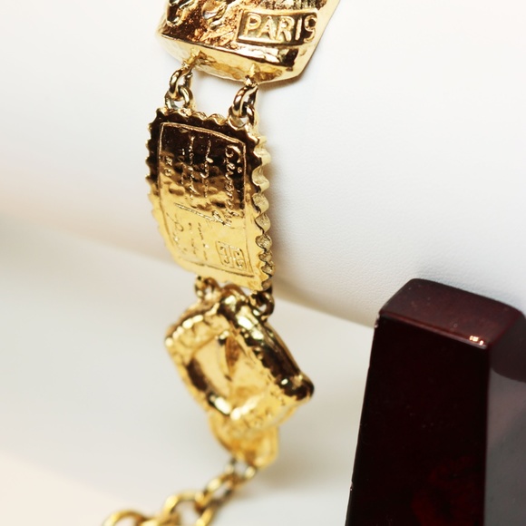 🎊🥳 Host Pick!🎉 Vintage GIVENCHY Travel Bracelet - Picture 9 of 16